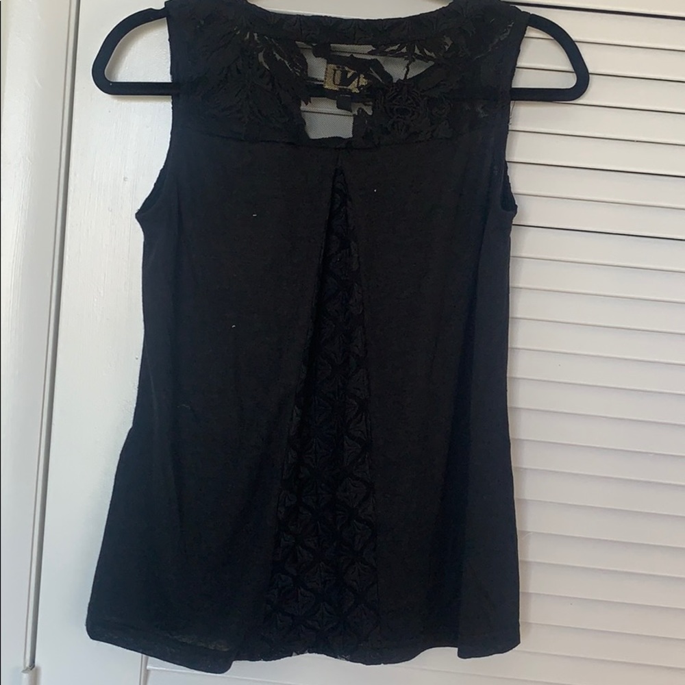 Top with details - Picture 4 of 6